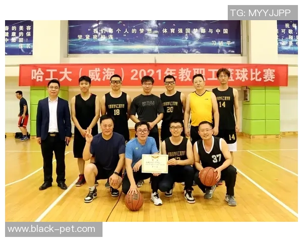 重庆篮球队的默契配合与战术分析探讨