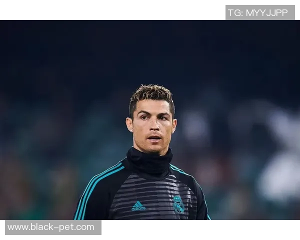 魅力四射的足球明星们:帅气外表与卓越球技的完美结合 魅力四射的足球明星们:帅气外表与卓越球技的完美结合