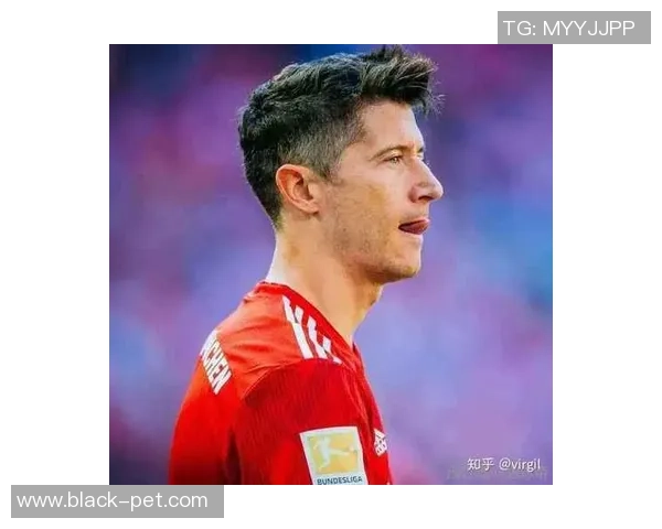 足球明星头像展示法国男生的魅力与风采,尽显青春活力与运动激情 足球明星头像展示法国男生的魅力与风采,尽显青春活力与运动激情